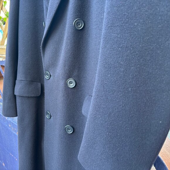 Holt Renfrew Made in England Double Breasted Navy Cashmere Overcoat Med - Large - Picture 4 of 16